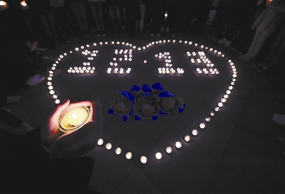 南京大屠杀80周年祭,贵阳专业治疗痛风医院为遇难者祈福!